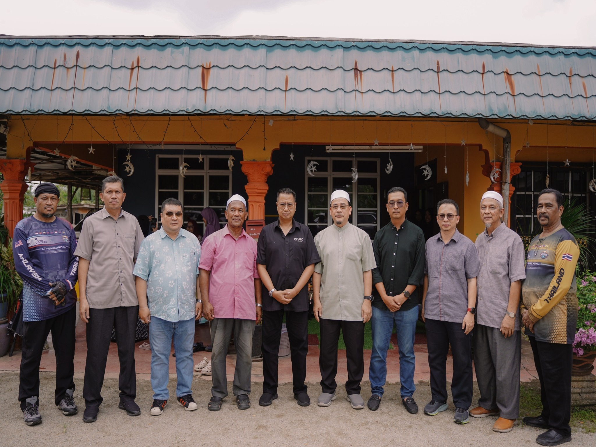 tengku1