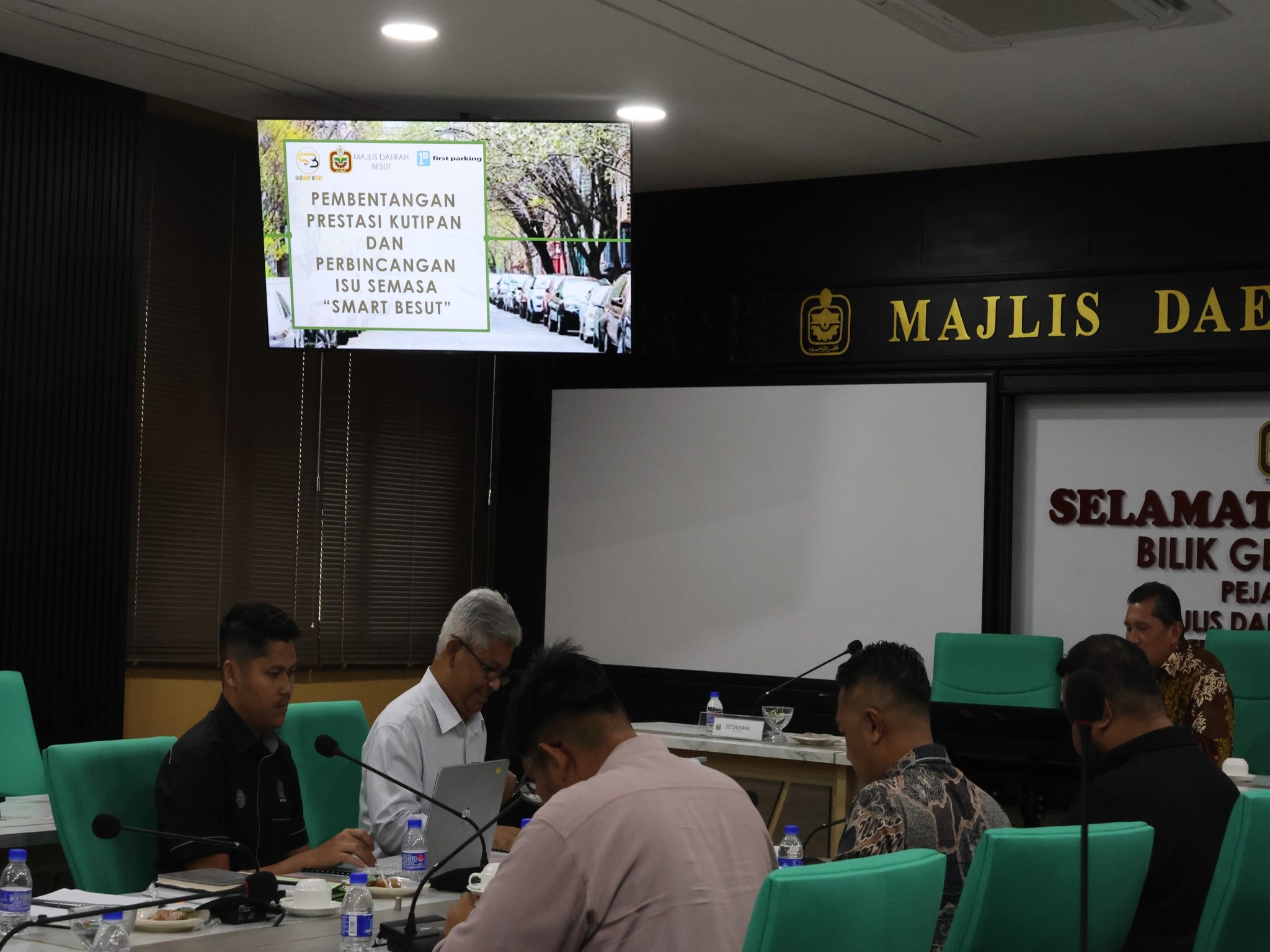 MESYUARAT HALA TUJU KERJA SAMA SMART BESUT